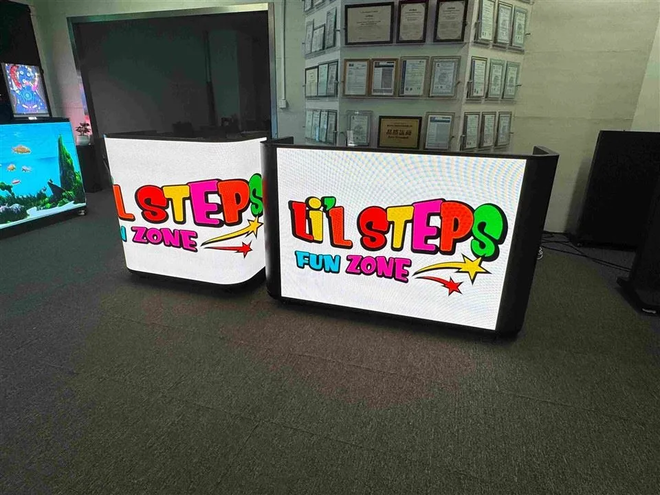 Портативная диджейская будка со светодиодным видеостенным экраном